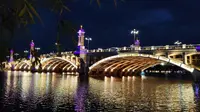 大理，西洱河兴盛大桥夜景！