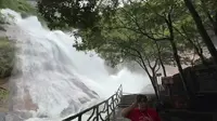 黄山九龙瀑景区游玩