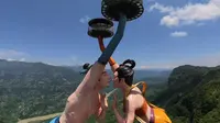 520特别节目~重庆武隆白马山飞天一吻