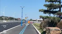 2025.06.04到达烟台的第二天，来到了养马岛，电动车很好骑，天空很蓝，海风很凉，海水很美～