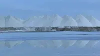 新疆塔城艾兰盐湖
