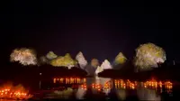 恭喜你，剩下了300块。张艺谋导演的印象刘三姐。