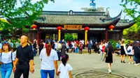 五一假期，宁波梁祝文化园门票50元，人流不息，一片美景！
