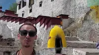 今天带你走进日喀则甘丹曲林寺