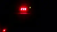 二七纪念塔钟楼广播站音箱晚12点 (无报时)