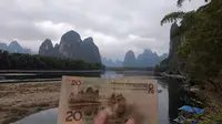 桂林的阳朔，20元人民币背景图案取景地，真的太像了！
