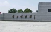 《018：商丘博物馆》商丘博物馆（Shangqiu Museum），又称“中国商文化博物馆”，是中国国家二级博物馆，位于河南省商丘市睢阳区。