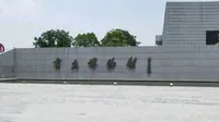 《018：商丘博物馆》商丘博物馆（Shangqiu Museum），又称“中国商文化博物馆”，是中国国家二级博物馆，位于河南省商丘市睢阳区。