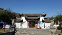 游览合肥市巢湖市北郊的紫微洞风景区