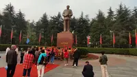 缅怀伟人毛主席，湖南韶山毛泽东铜像广场视频实拍！