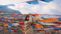 风来时 记得许愿！我在海拔4000的纳金山 挂了100米经幡