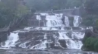 奢香夫人里面的响水滩，这里不要门票，休息游玩好去处#航拍 #旅行推荐官 #响水滩公园 #贵州毕节