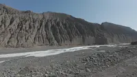 2026年3月穿越安集海大峡谷