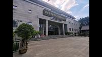 华中师范大学红脉赓续实践队队员参观彭真生平暨中共太原支部旧址纪念馆