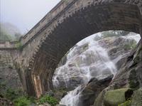 雨季的云步桥，是泰山独有的浪漫⛰️#泰山#云步桥#瀑布