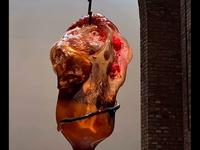 北京798艺术展，这叫艺术吗？血腥！诡异！真特么邪门儿！