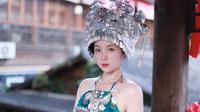 小七来到湖北恩施的女儿城，体验土家族传统风情，收获一路美好