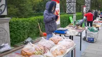 乌鲁木齐人民公园早市（每天早上7点到11点）