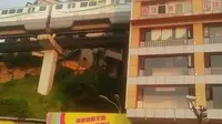 活久见！重庆轨道交通李子坝站列车穿楼也！真乃天下之奇观也！二次