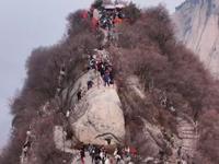 华山北峰：云台峰，是华山主峰之一，海拔1614米。