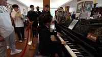 馆长参观鼓浪屿钢琴博物馆，小姐姐真是深藏不露，一首钢琴曲太好听了！