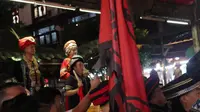 恩施女儿城：赶场女儿会