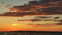 乌伦古湖黄金海岸——压浪