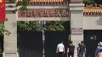参观竹沟革命烈士陵园