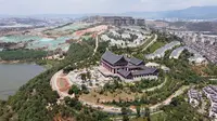 大疆mini拍摄云南昆明晋宁区晋城镇长腰山七彩云南古滇名城的湿地公园20210523