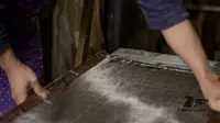 探访贵州非遗荟萃之地：丹寨·石桥 洞穴里的古法造纸作坊