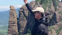 生活让你做牛马，龟峰只想让你当宝宝—来金钟峰顶体验一种新奇的登山方式！