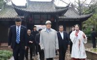 马英九打卡四川眉山三苏祠