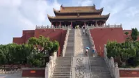开封龙亭，曾是八朝古都当中六朝的皇宫所在地，城摞城！