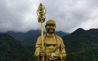九华山地藏菩萨铜像，高99米，耗资15亿，世界最高的露天大佛铜像