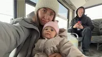 2026俄罗斯夫妻周末带着可爱的女儿前往隔壁中国城市黑河逛街购物消费
