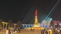 来看看哈尔滨防洪纪念塔广场的灯光秀