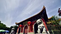 呼和浩特观音寺，建筑精美，颜色美丽