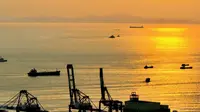 登深圳赤湾左炮台看海上落日熔金壮观景象