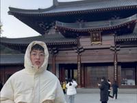 九龙湖香山教寺好玩吗？适合带娃吗？能推婴儿车吗？九龙湖香山教寺拍照好看吗出片吗人多吗？几点的光最好？宁波适合拍古风摄影写真的古建筑地点推荐，宁波镇海九龙湖香山寺