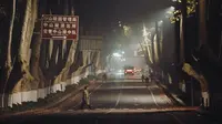 南京｜漫步梧桐大道的夜晚，孤独且浪漫