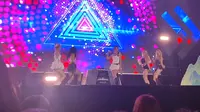 南京欢乐谷 X-girl女团热舞 帅气美丽