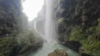 第一视角沉浸式游马岭河峡谷