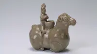 【丝路百馆百物】安吉县生态博物馆-青瓷胡人骑羊插座