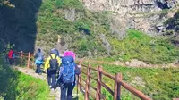 南太行徒步之锡崖沟到王莽岭，沿路的悬崖峭壁美仑美奂#户外徒步登山 #太行山风景 #大自然的鬼斧神工 #喜欢爬山🏃感受大自然的气息🍀