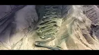 新疆盘龙古道