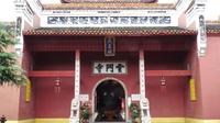 云门寺是湖南湘乡的著名古寺，这里的千手千眼观音像很值得参观