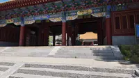 昆明文庙 误入荷花深处 庄严的大成殿 却无人问津