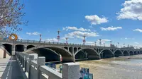 【新疆-伊宁】伊犁河 晴天散步 丝路之光旅游小镇 能不去就不去了吧