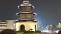 扬州文昌阁钟楼晚上八点报时