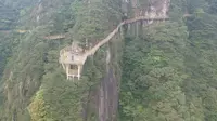 （航拍）宜春市明月山青云栈道1，20210608